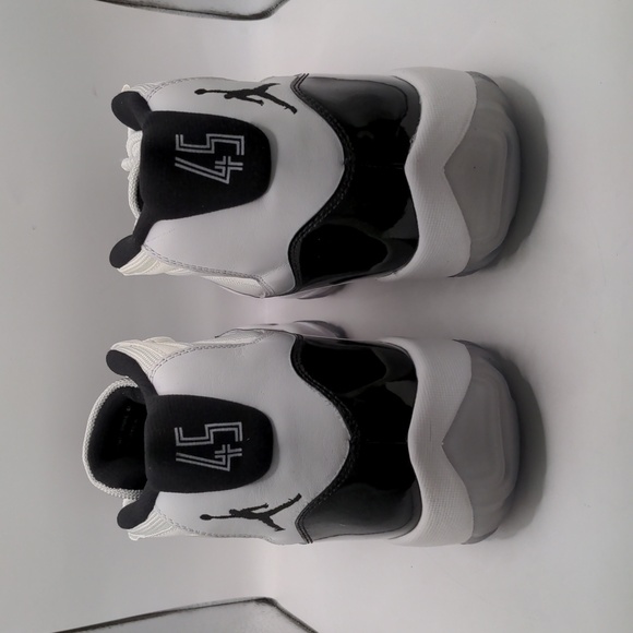 New Nike Air Jordan 11 Retro High Concord 378037-100 Men\'s Sz 10 main image 4